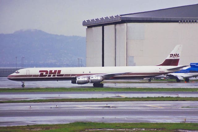 N806DH - Douglas