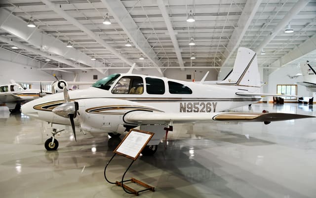 N9526Y - Beechcraft