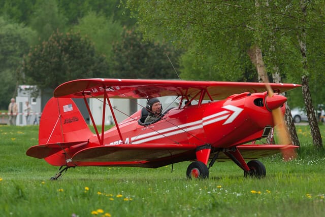 N6745 — Single-engine aircraft