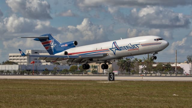 N395AJ - Boeing