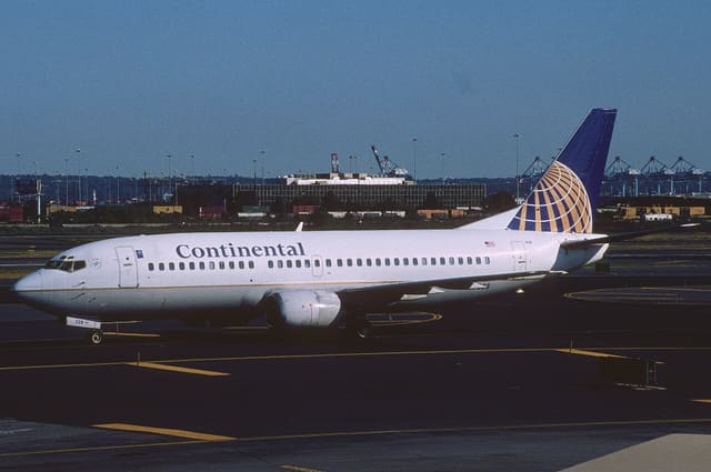 N17328 - Boeing