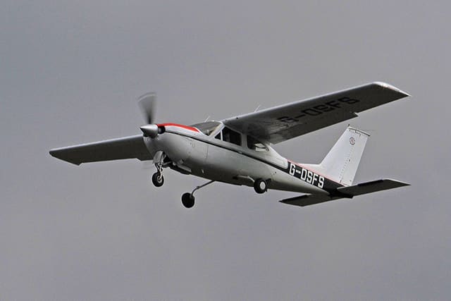 G-OSFS - Cessna