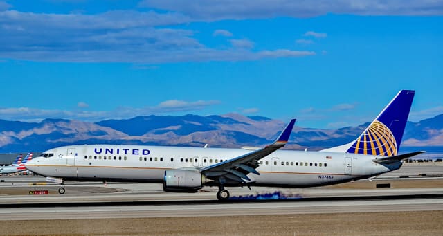 N37465 - Boeing