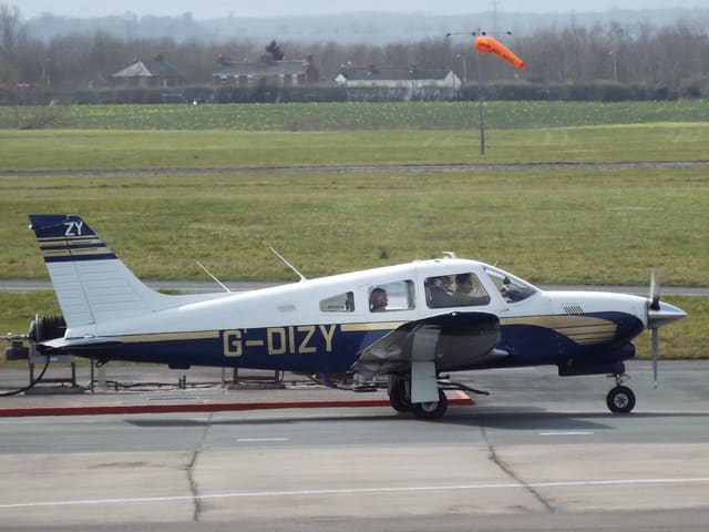 G-DIZY - Piper