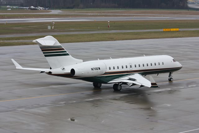 N70EW - Business jet