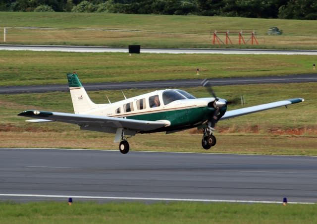 N300UM - Piper