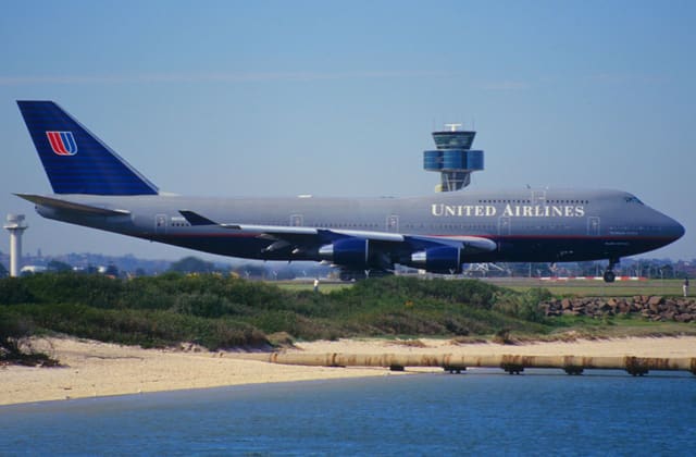 N107UA - Boeing
