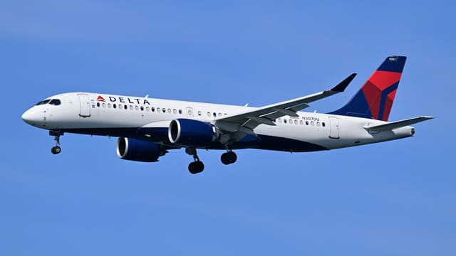N307DU - Airbus