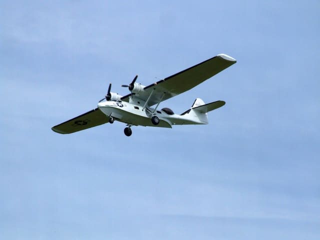  - Twin-engine aircraft