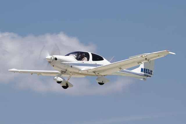 N653JS - Diamond