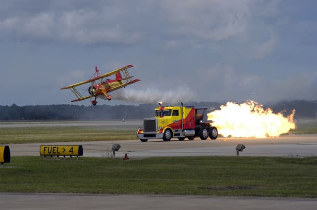 N7699 - Aircraft