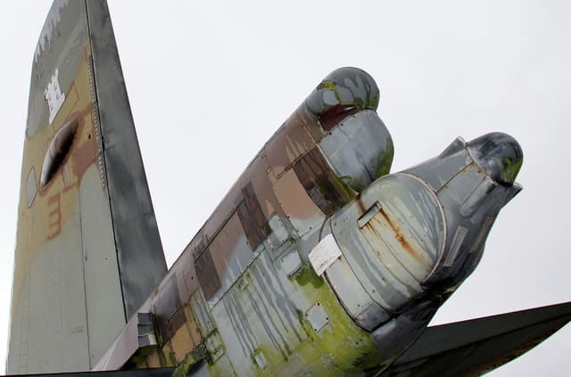  - Twin-engine aircraft