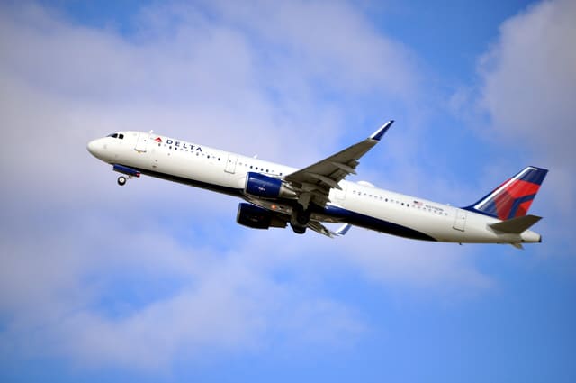 N379DN - Airbus