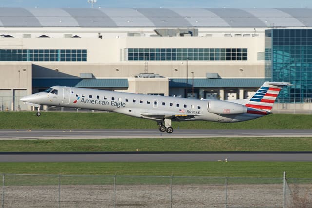 N692AE - Embraer