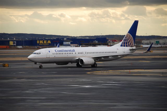 N18243 - Boeing