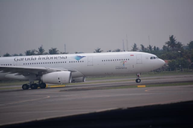 PK-GPV — Twin-engine aircraft