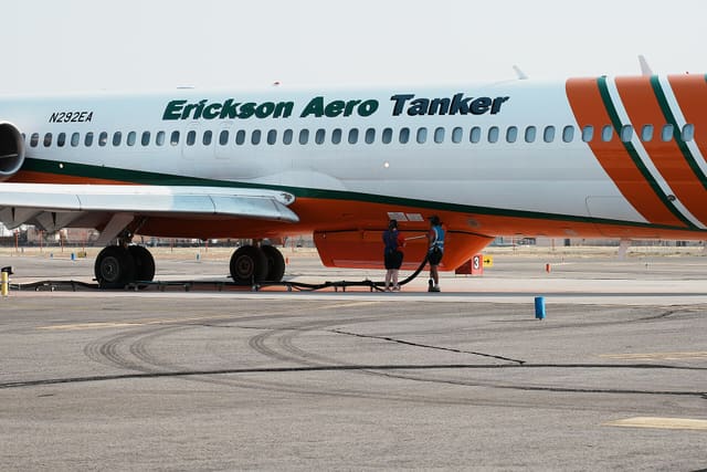 N292EA — Twin-engine aircraft