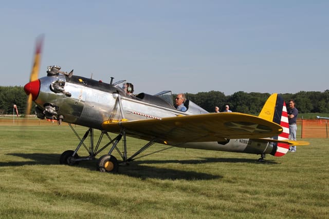 N28832 - Single-engine aircraft