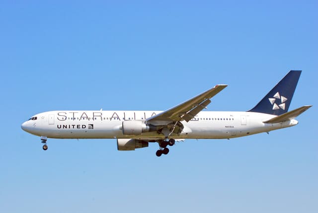 N653UA - Boeing