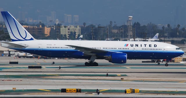 N785UA - Boeing