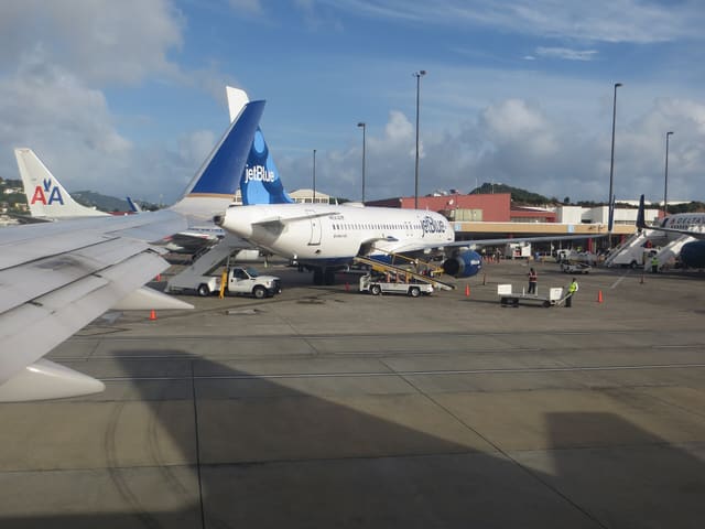 N834JB - Airbus