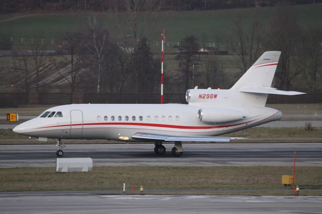 N298W - Business jet