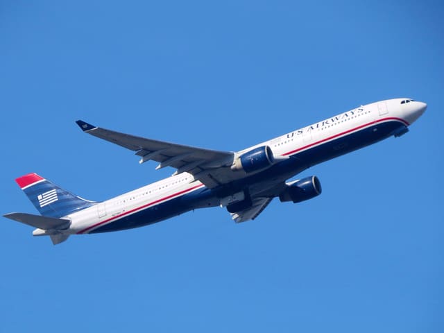 N273AY - Twin-engine aircraft