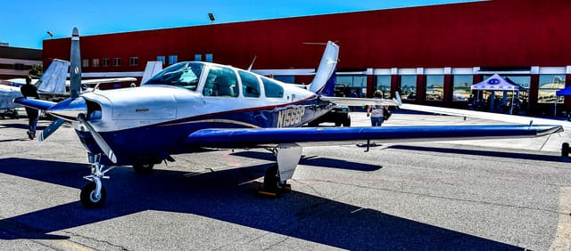 N1566P - Beech