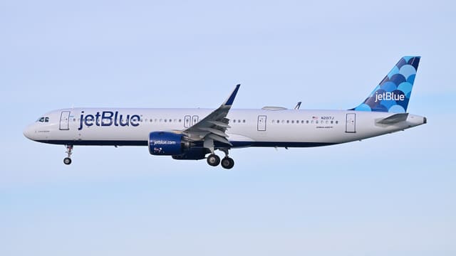 N2017J - Airbus