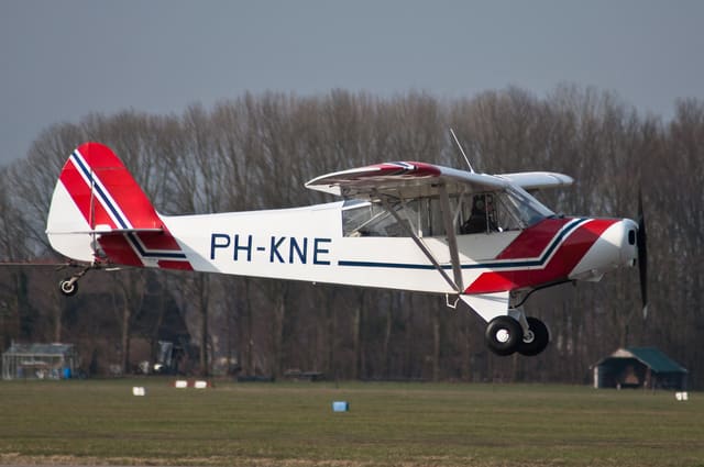 PH-KNE - Piper
