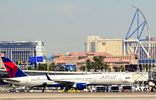 N694DL - Boeing
