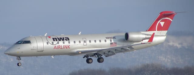 N8968E - Bombardier