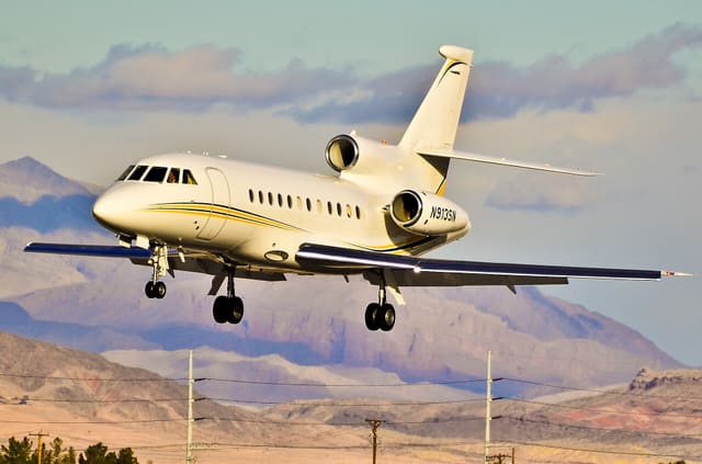 N913SN - Business jet