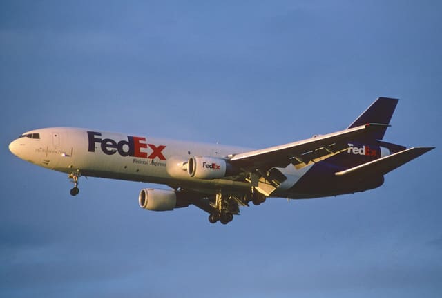 N398FE - Douglas