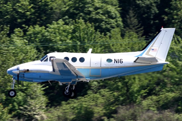 N16 - Beechcraft