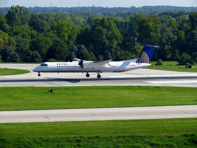 N345NG - De Havilland