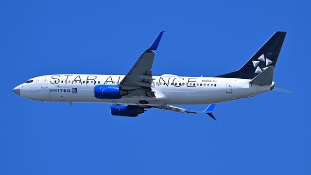 N76516 - Boeing
