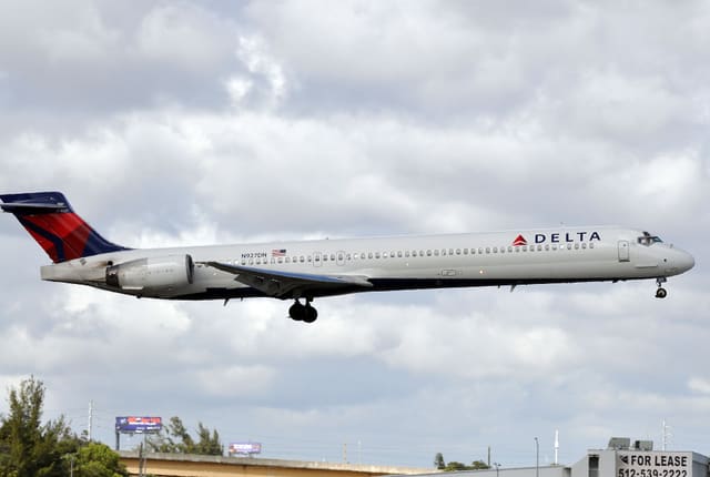 N927DN - Aircraft