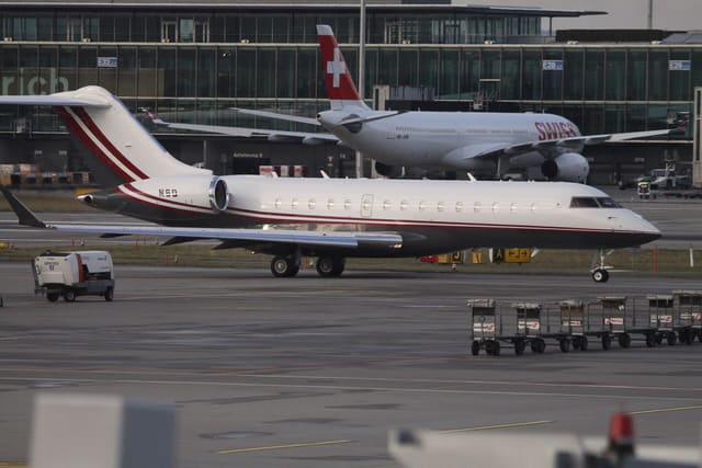 N6D - Business jet