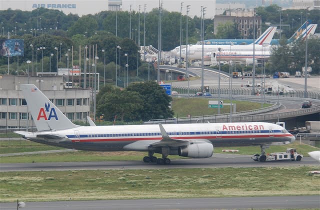 N190AA - Boeing