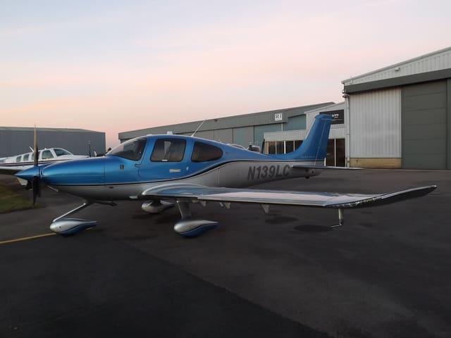 N139LC - Cirrus