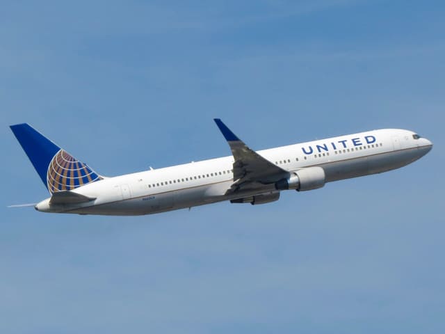 N665UA - Boeing