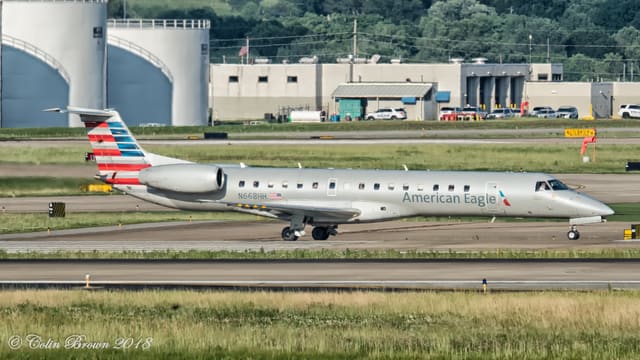 N668HH - Embraer