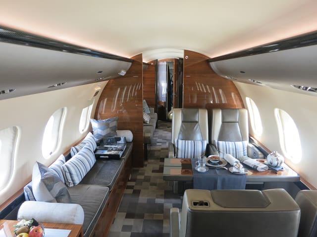 N381GX - Business jet
