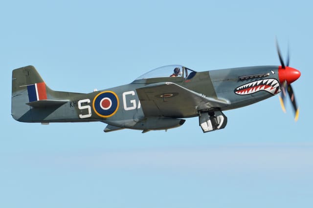 G-SHWN - Warbird