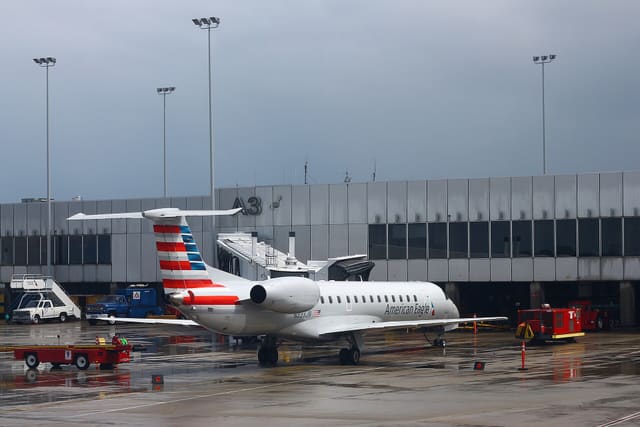 N933JN - Embraer