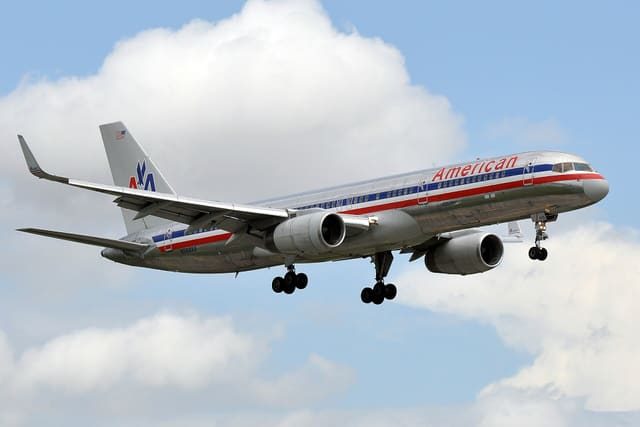 N668AA - Boeing