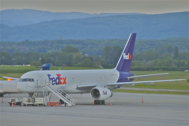 N903FD - Twin-engine aircraft