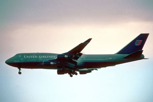 N175UA - Boeing