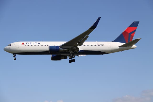 N1604R - Boeing